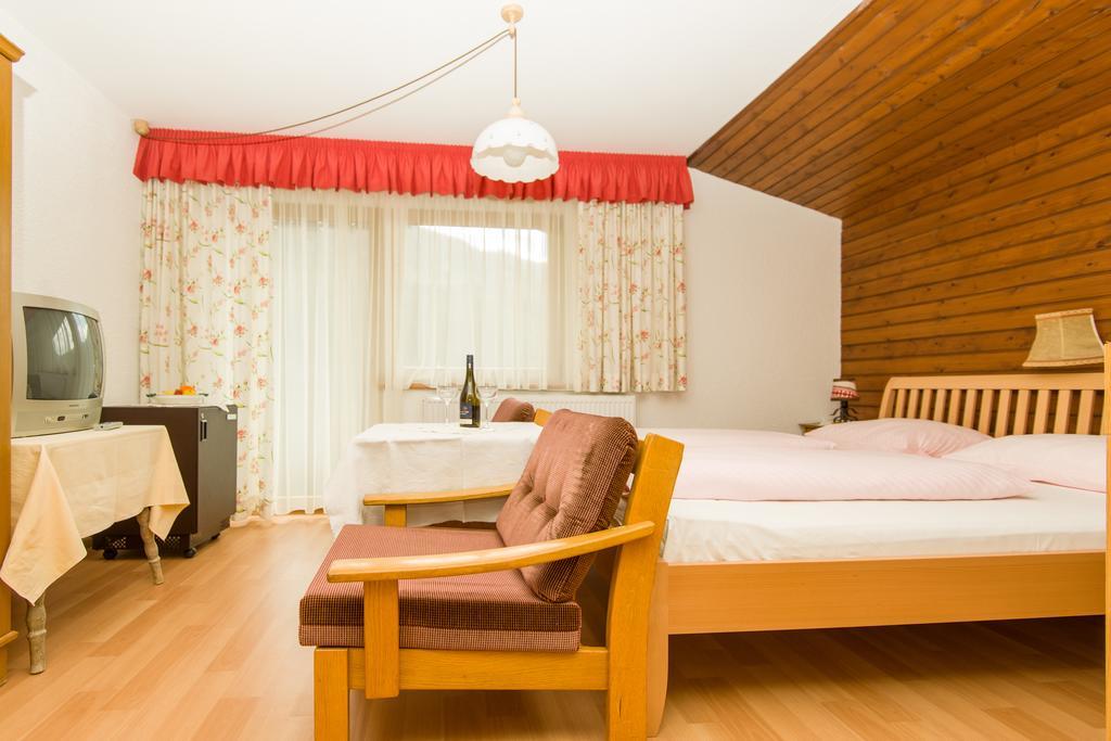 Gaestehaus Helga Scharnitz Cameră foto