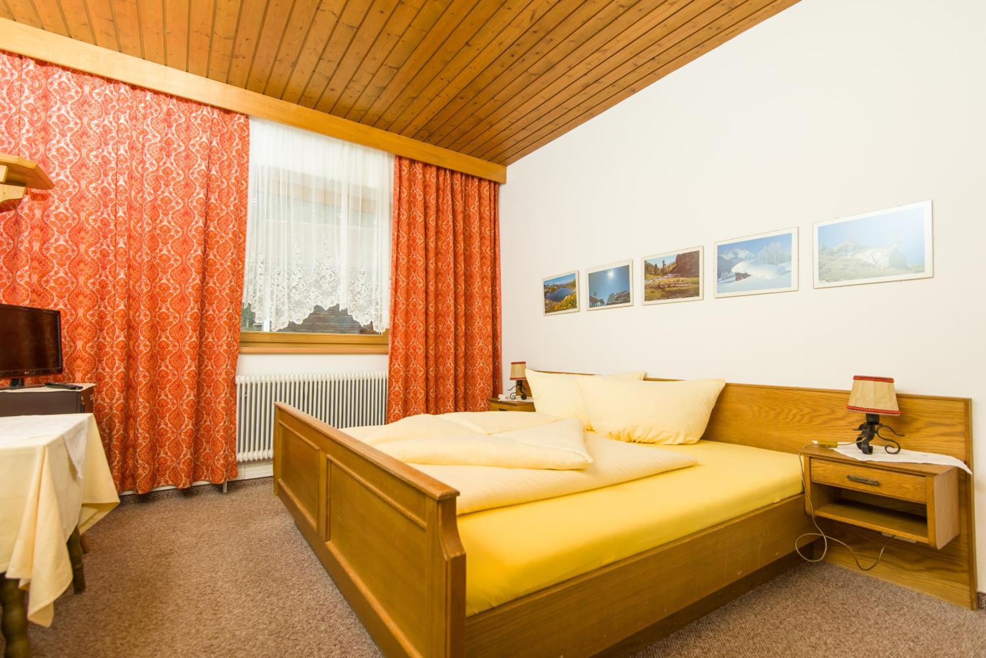 Gaestehaus Helga Scharnitz Cameră foto